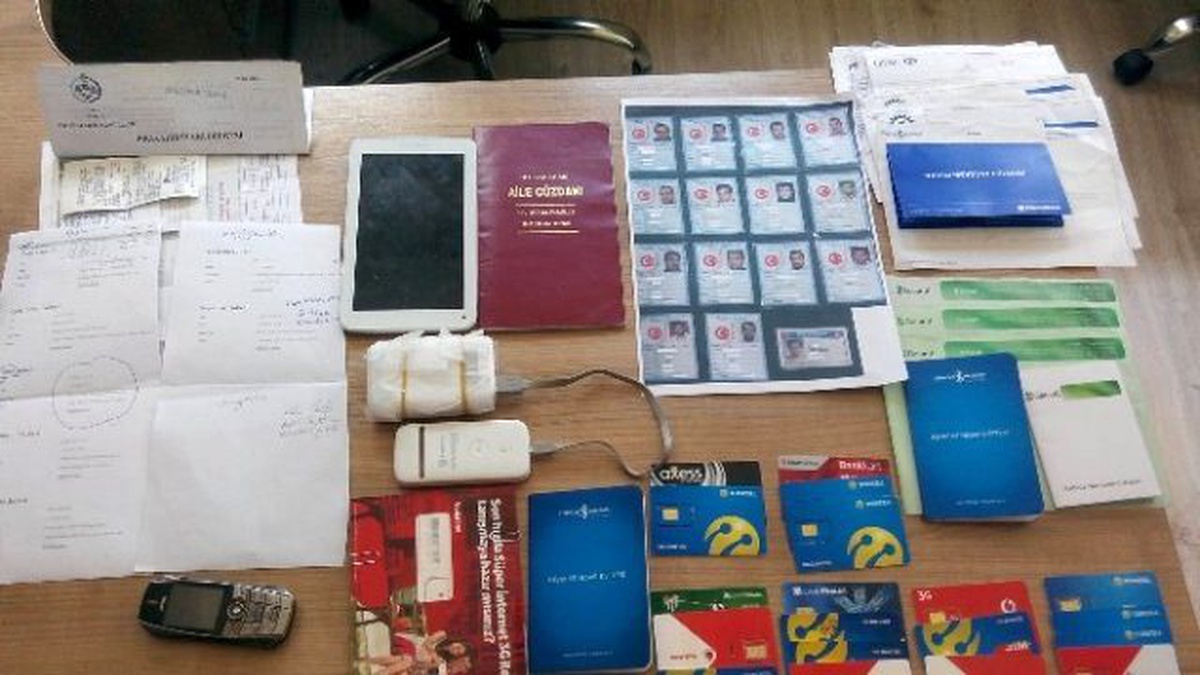 Kılıktan Kılığa Girdi, Kayıp 15 Kişinin Kimliğiyle 1 Milyon Kredi Çekti
