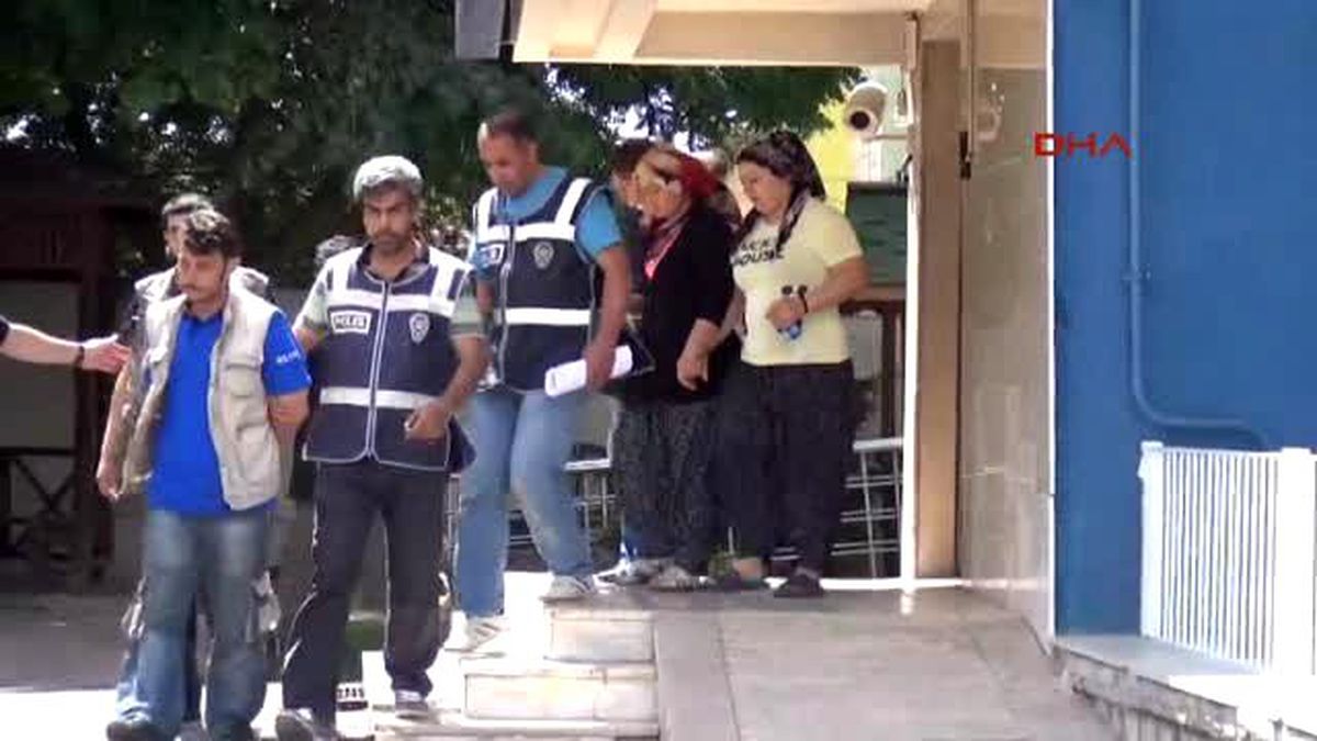 Konya \'Kocalarımız Evde Yok\' Diye Çağırıp, Çıplak Fotoğraflarını Çekerek Şantaj Yaptılar\' İddiası
