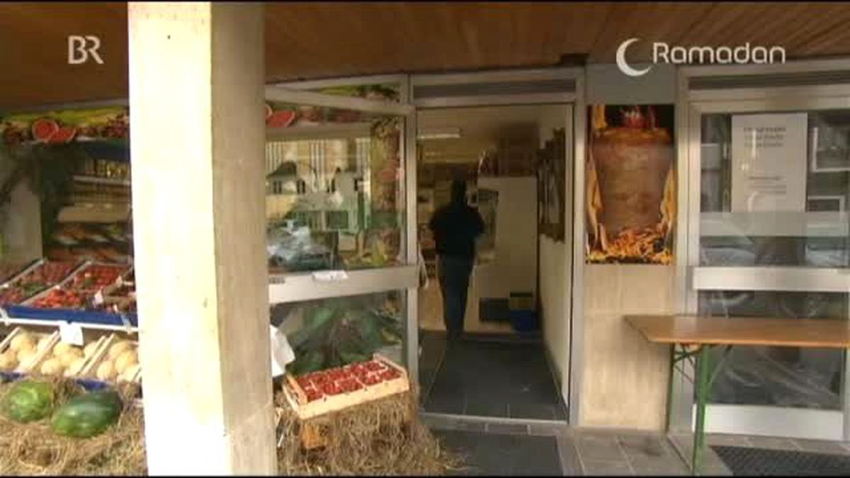 Seyirci Protestosu Ramazan Logosunu Kaldırttı