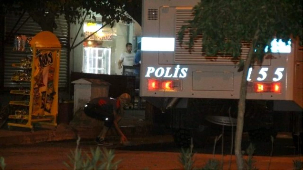 Siirt\'te İzinsiz Yürüyüşe Polis Müdahalesi: 4 Gözaltı