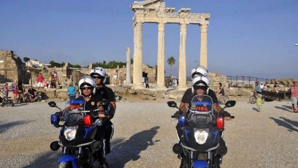 Turizm Bölgelerine Jandarma Motorize Tim