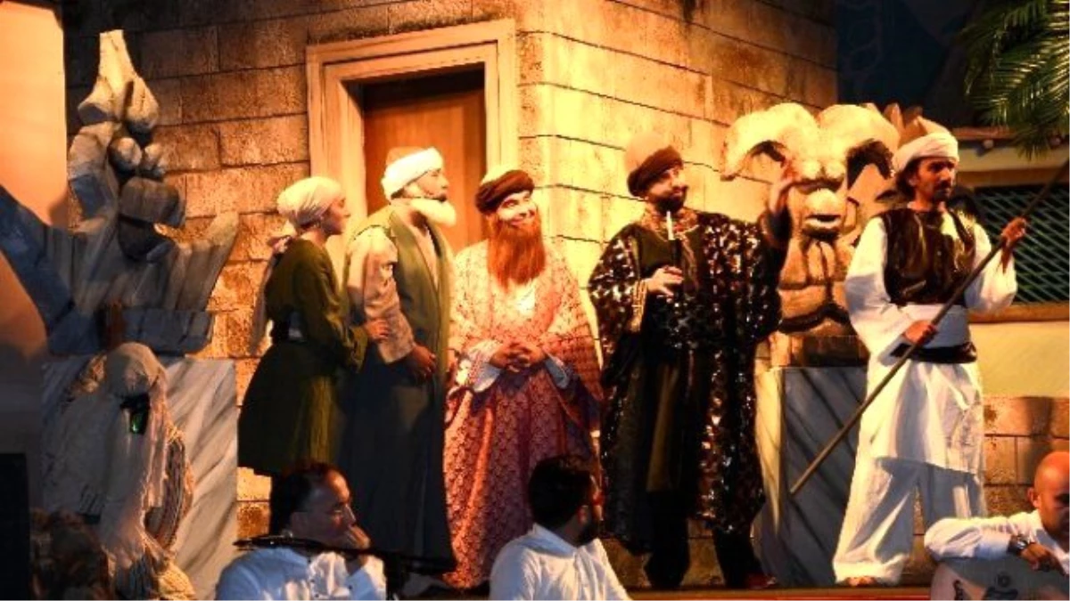Aksaray\'da Asr-ı Saadet Tiyatro Gösterisi
