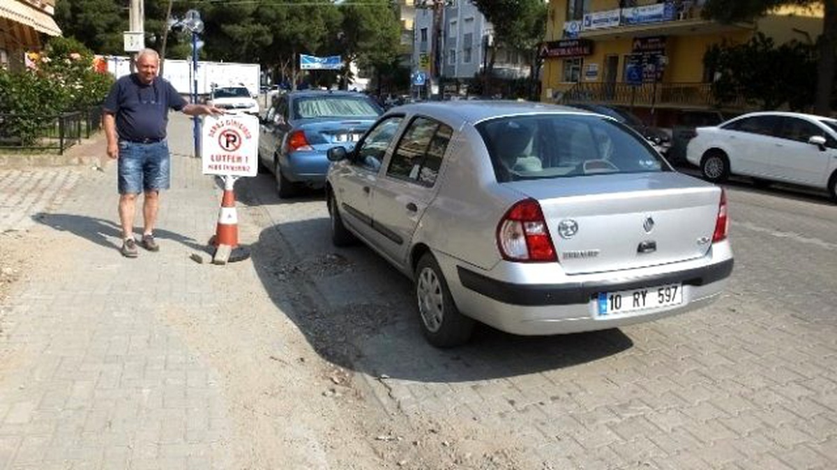 Burhaniye\'de Hatalı Parklara Vatandaş Tepkisi