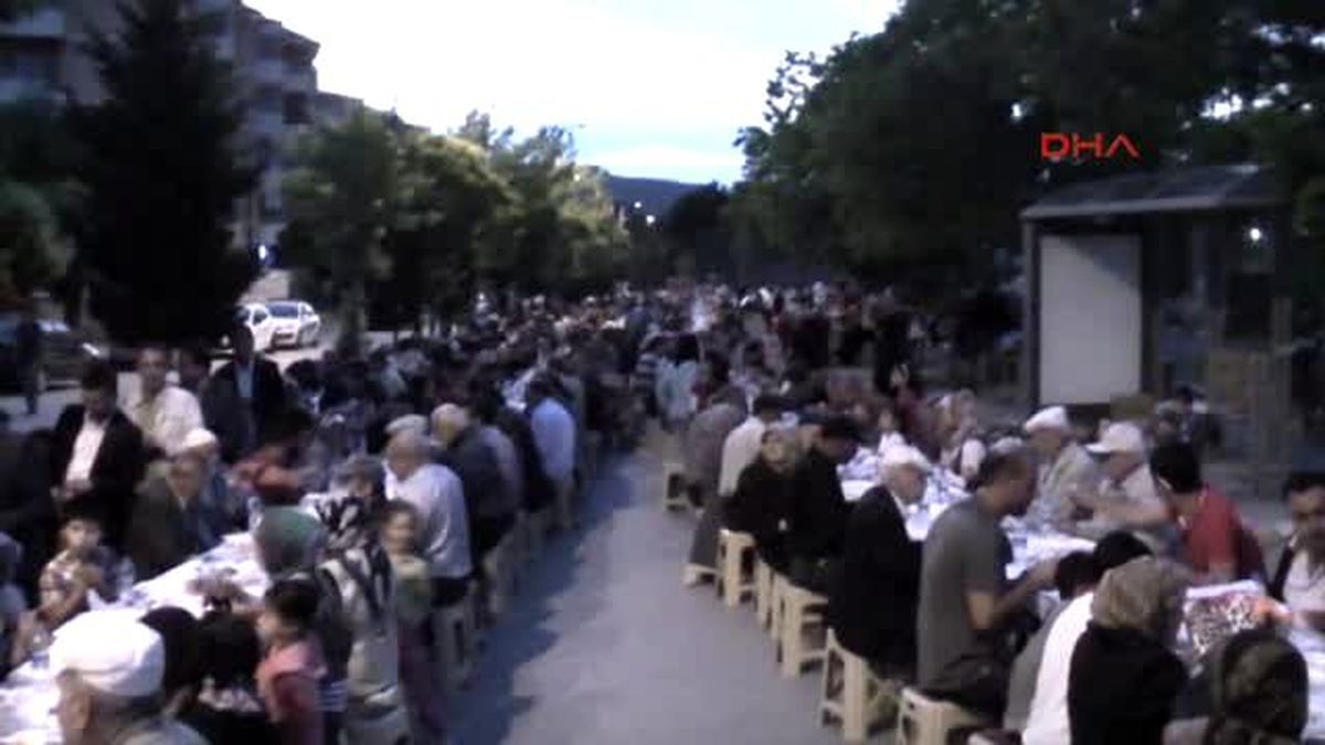 Çankırı\'da Sokak İftarlarına Yoğun İlgi