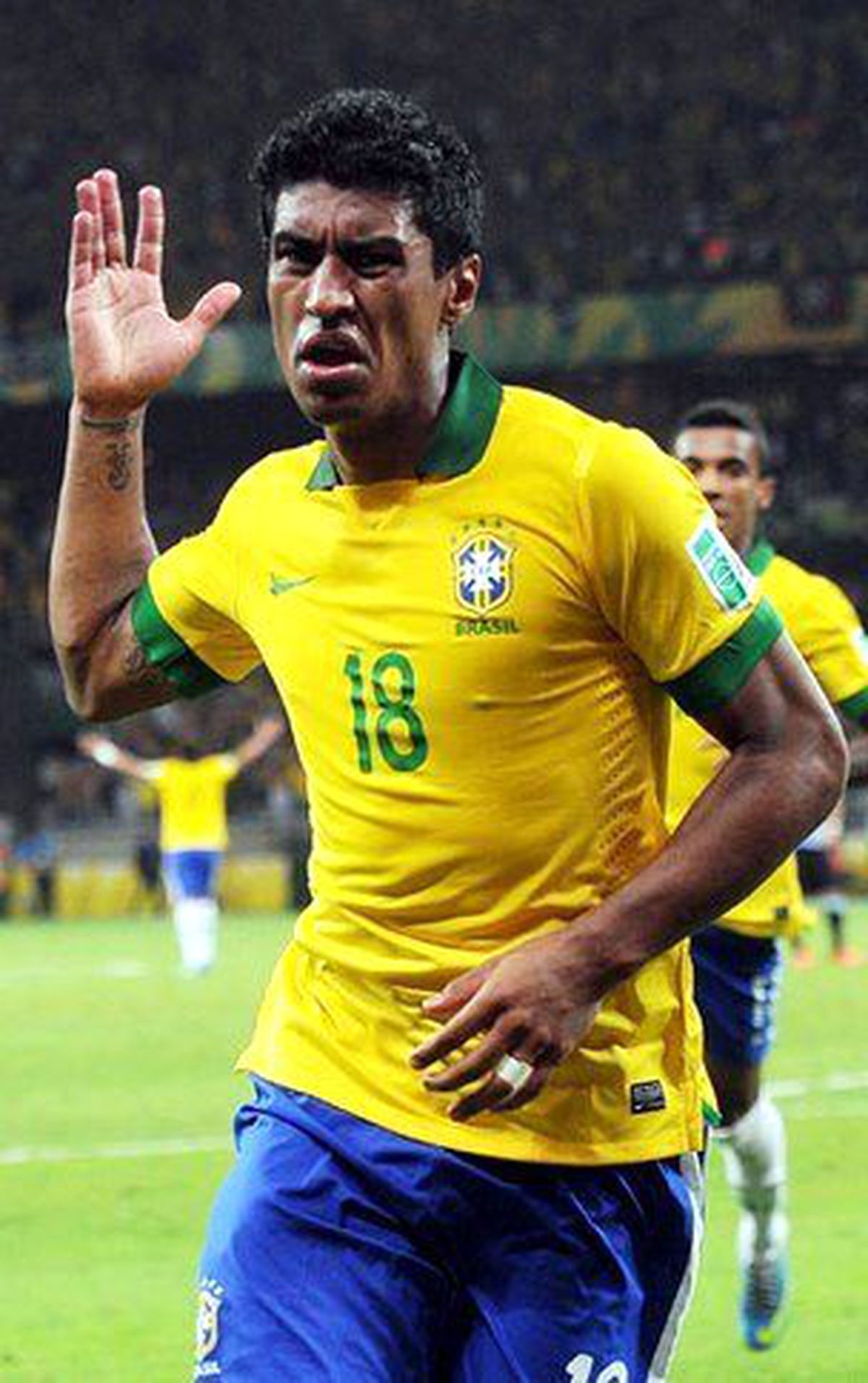 Fenerbahçe, Paulinho\'nun Peşinde