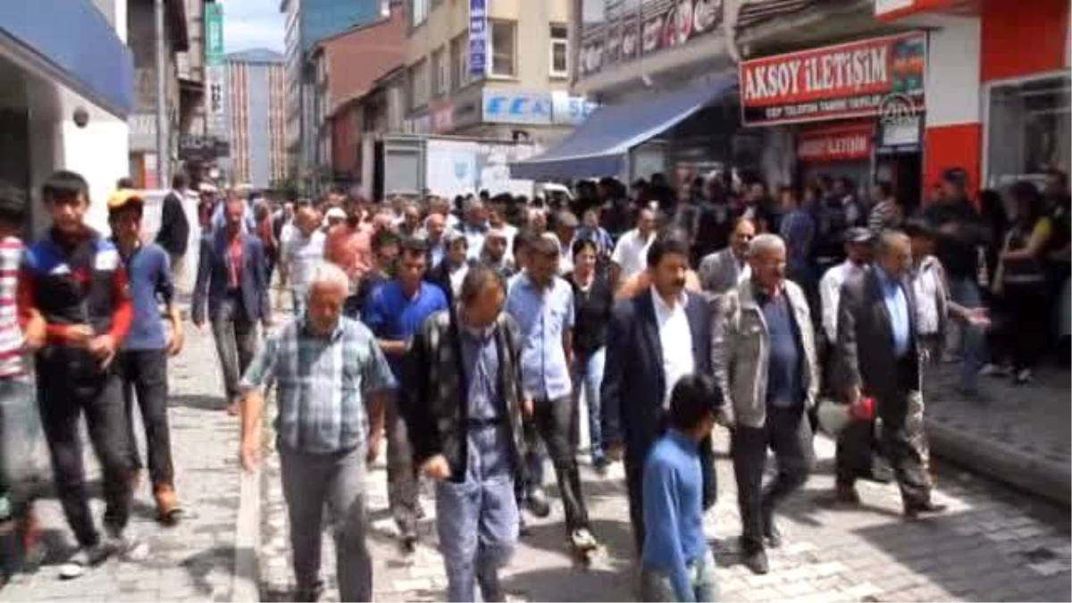 Kobani\'deki Bombalı Saldırılar Protesto Edildi