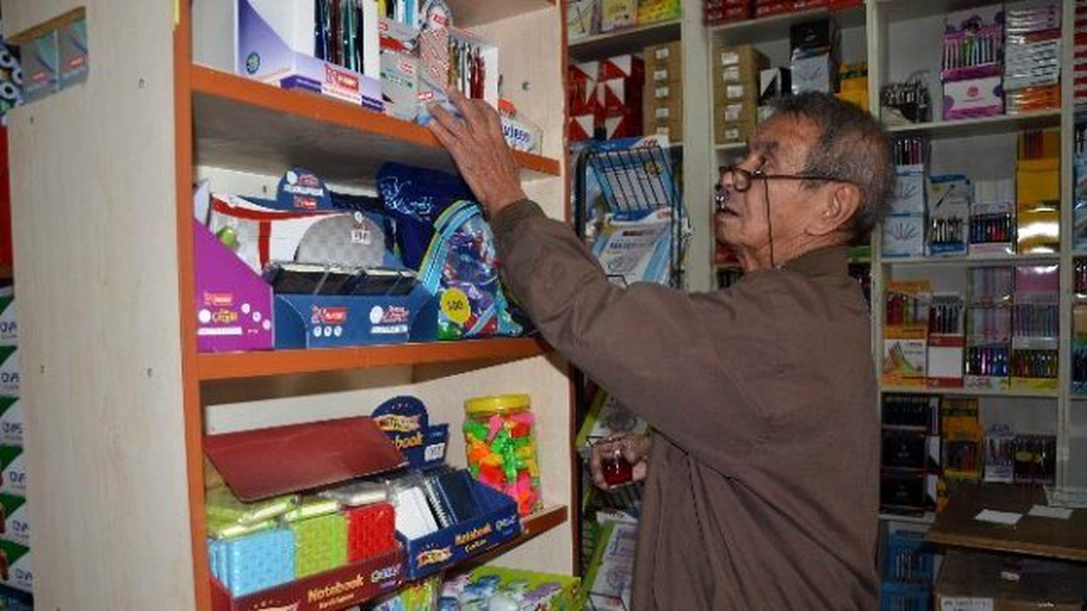 Okullar Kapanmasıyla Kırtasiyelerin İşleri Azaldı