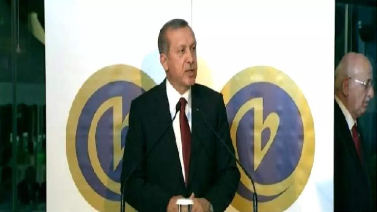 Erdoğan: Yaşadığı Ülkeyi Terörist Ülke İlan Edenlerin Vatanseverlikle, Türkiye Partisi Olmak Gibi...