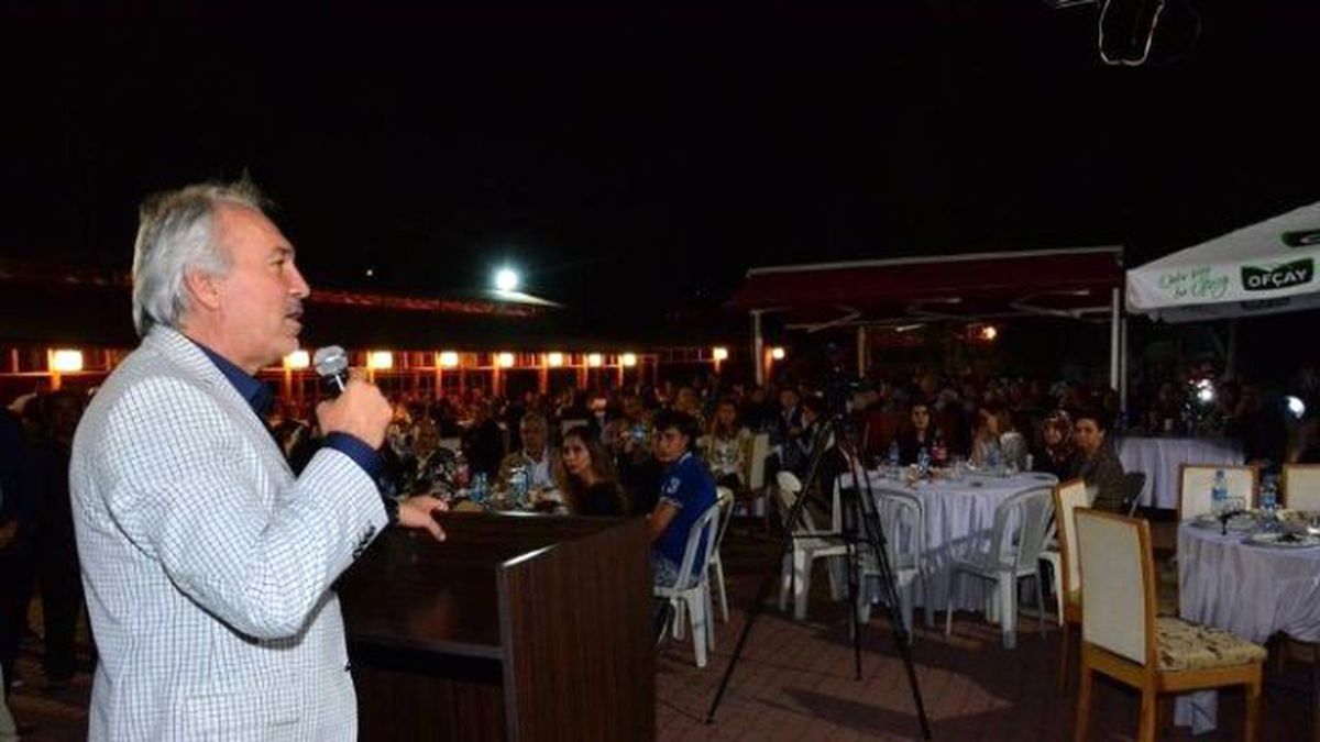 Kamil Saraçoğlu\'ndan Belediye Personeline İftar