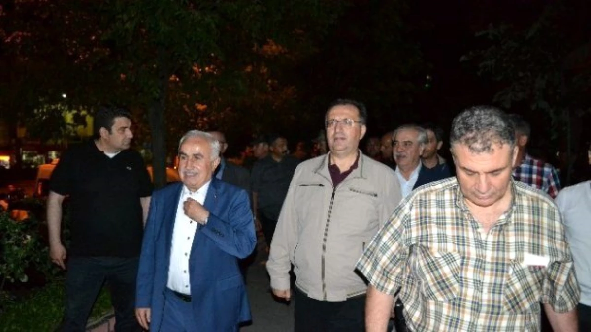 Edirne\'de Bin Kişilik Linç Girişimi! Asker Şehre İndi