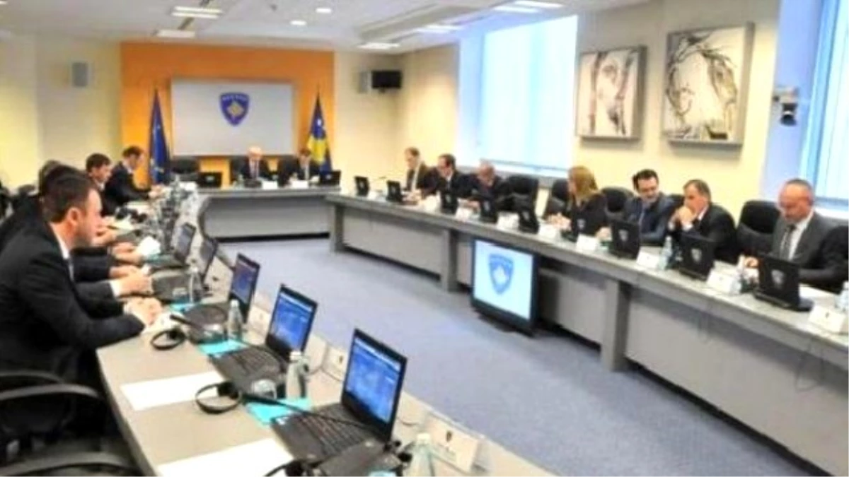Kosova\'da Savaş Suçları Özel Mahkemesi Kurulması Teklifi Tekrar Meclis\'e Sevk Edilecek