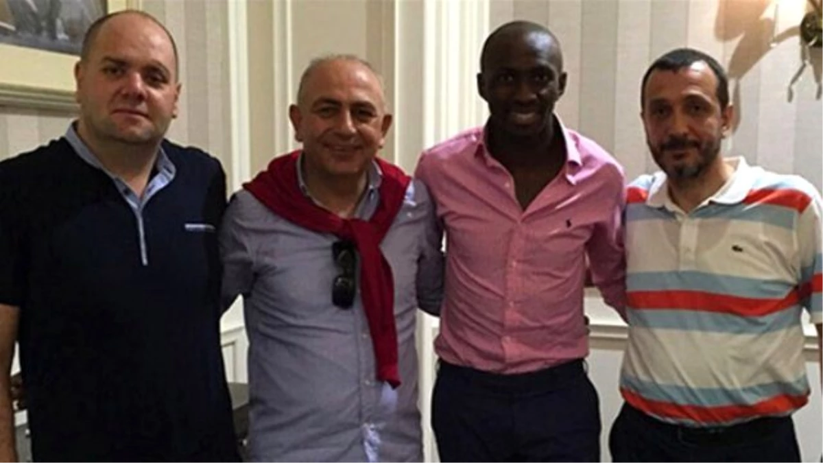 Trabzonspor Kamerunlu M\'bia ile 3 Yıllık Anlaşmaya Vardı