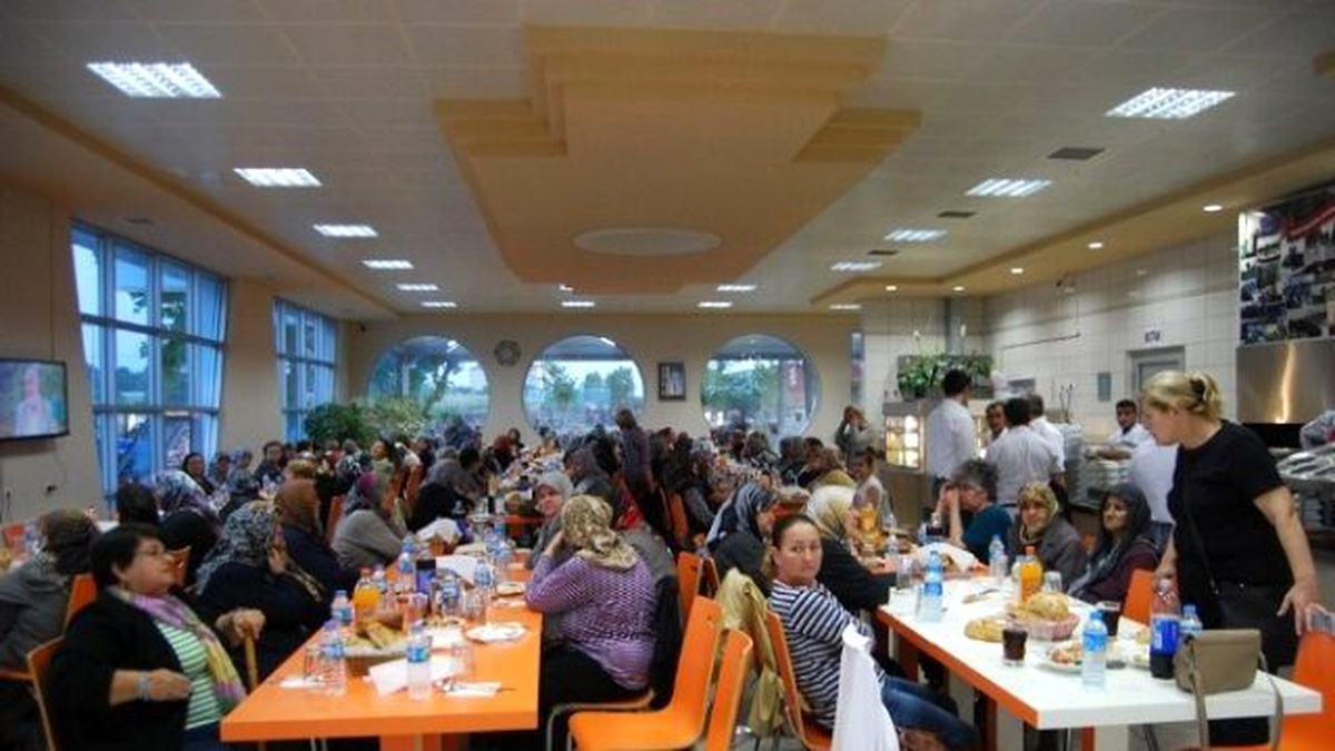 Türk Kadınlar Birliği Malkara Şubesi\'nden Geleneksel İftar Yemeği
