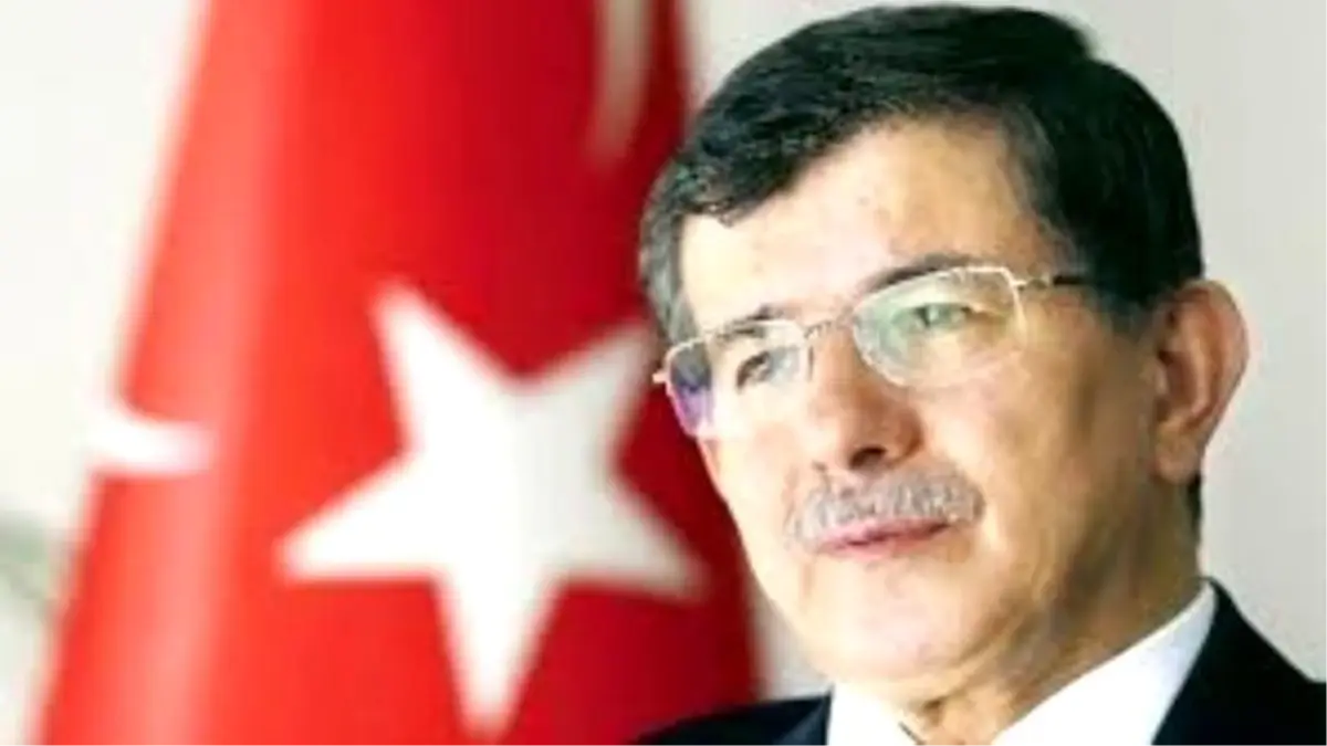 Başbakan Davutoğlu, İzmit\'in İşgalden Kurtuluşunu Kutladı