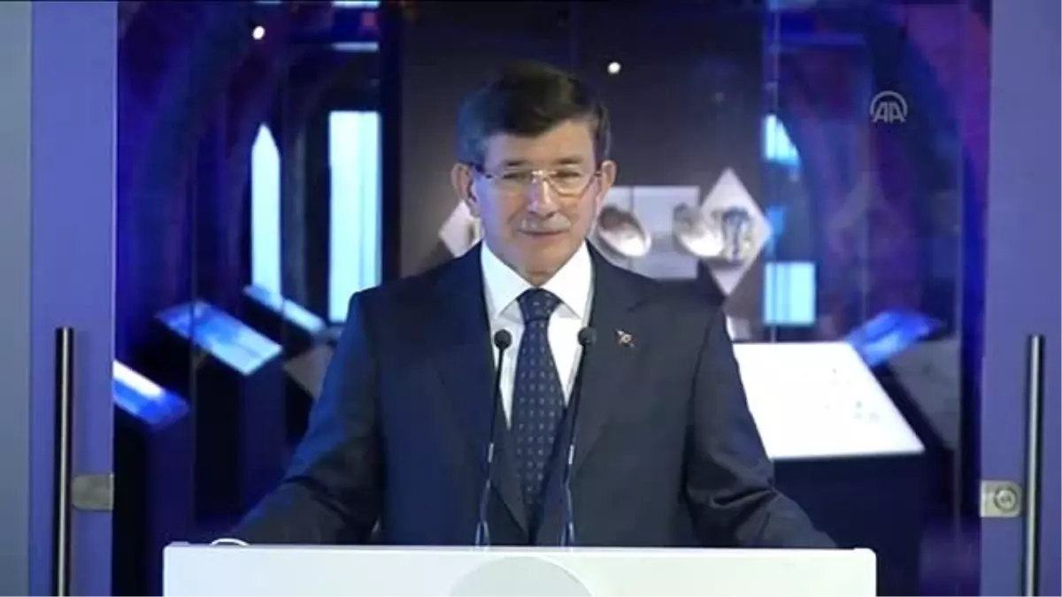 Başbakan Davutoğlu, Türk ve İslam Eserleri Müzesi\'nde "Selçuklular" Sergisinin Açılışını Yaptı (2)