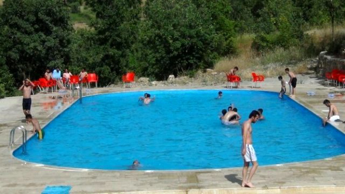 Çukurca\'da Olimpik Yüzme Havuzuna Büyük İlgi