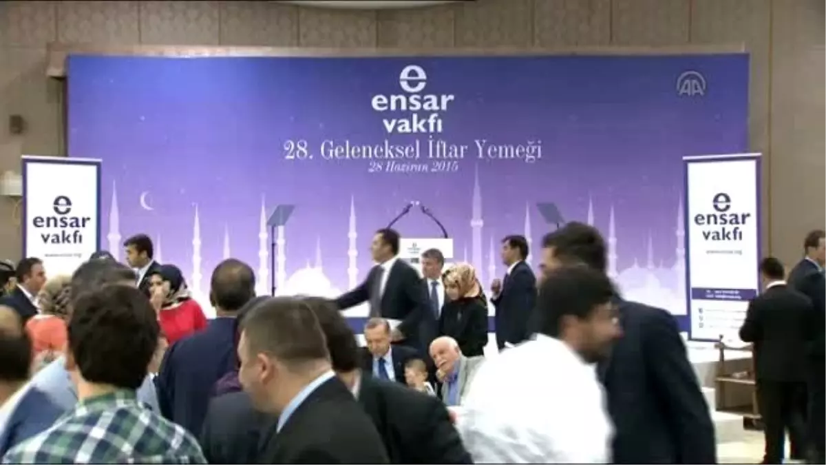 Cumhurbaşkanı Erdoğan, Ensar Vakfı\'nın Düzenlediği İftar Programına Katıldı