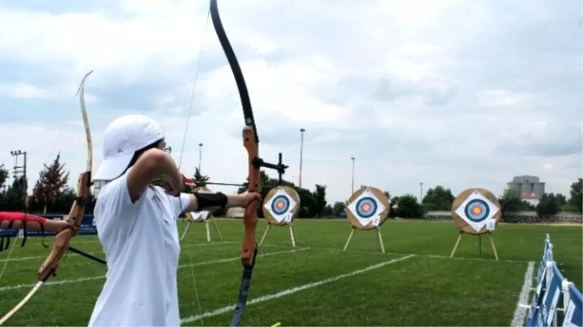 Geleceğin Okçuları Tekirdağ\'da Yarıştı