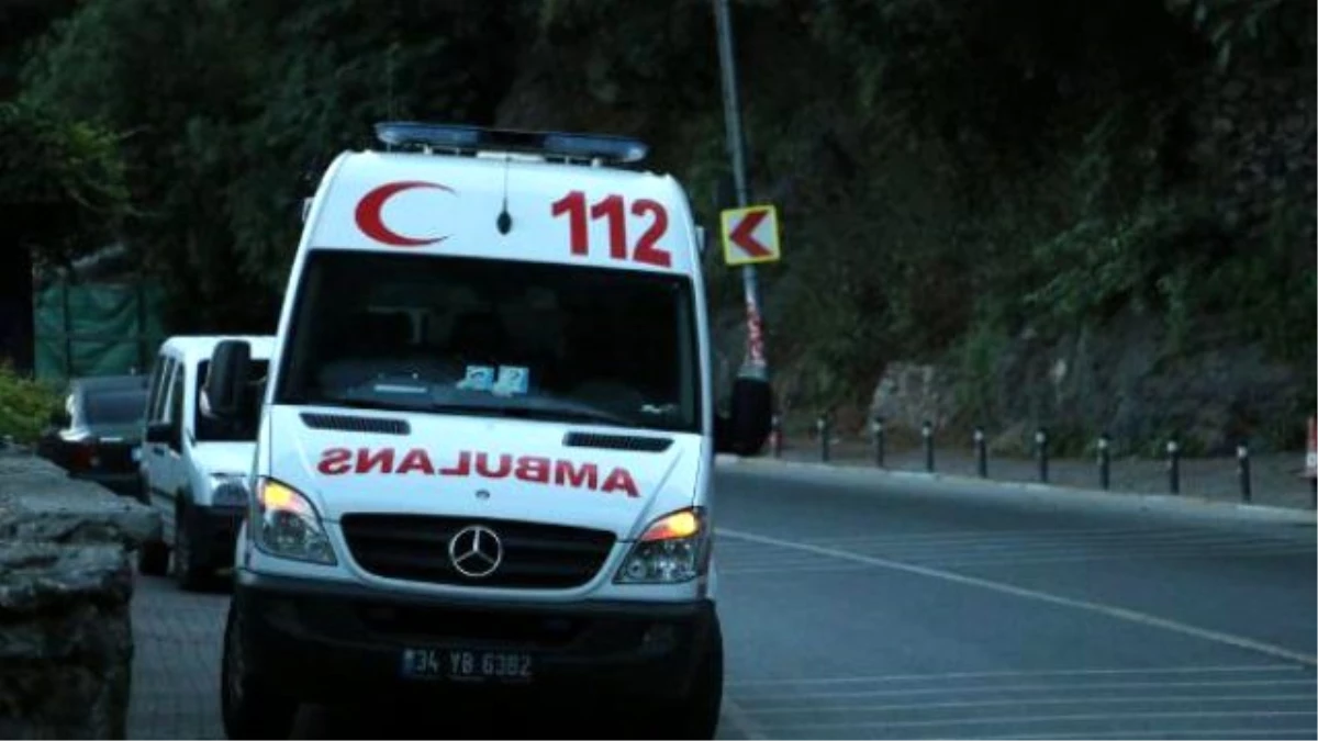 İstanbul Boğazı\'nda Kaza Yapan Tekne Alabora Oldu: 2 Kayıp