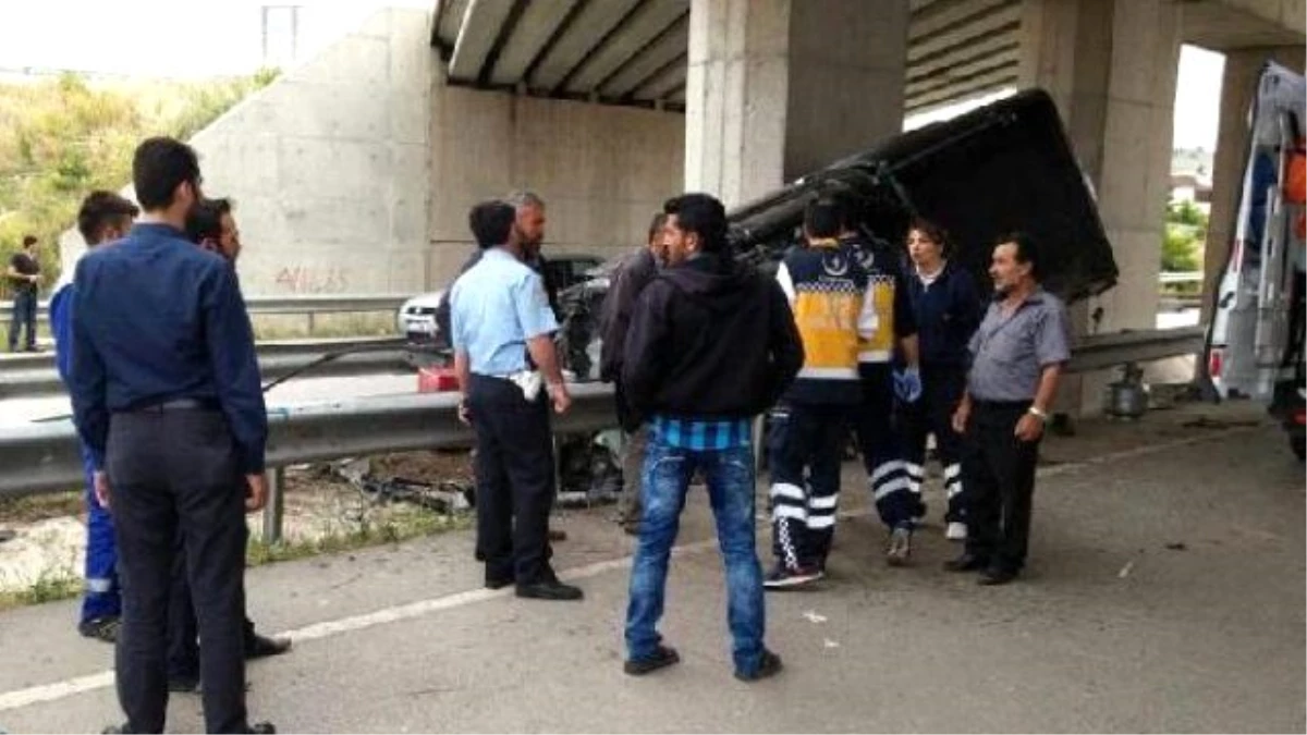 Kamyonet Viyadüğe Çarptı, Stajyer Mühendis Öldü