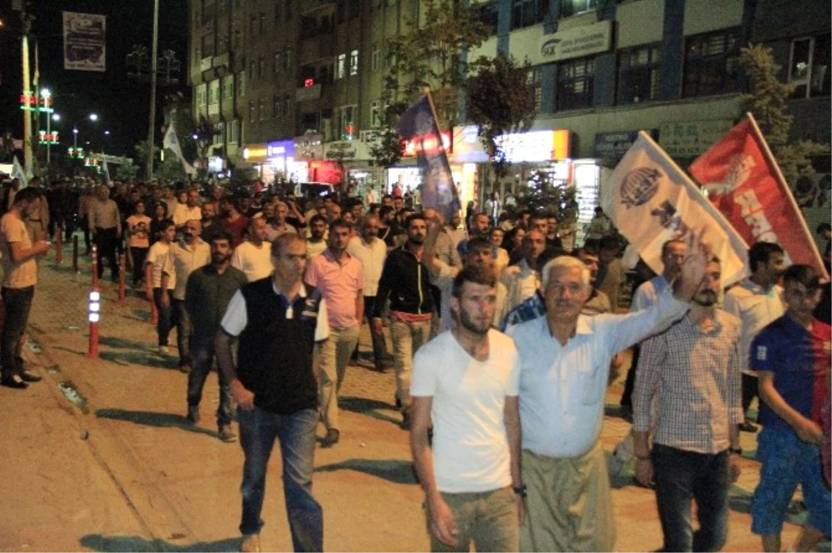 Kesk Hakkari Şubesi Kobani Katliamını Protesto Etti