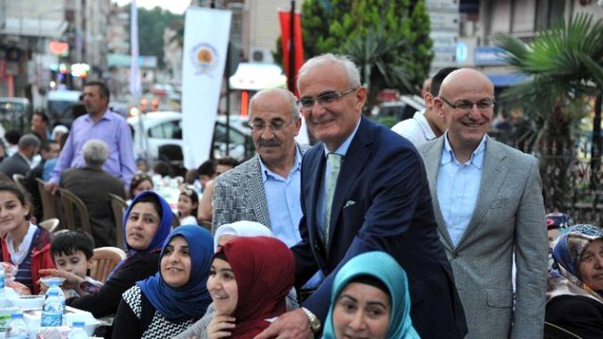 Samsun Büyükşehir Belediyesinden 3 Bin 500 Kişiye İftar