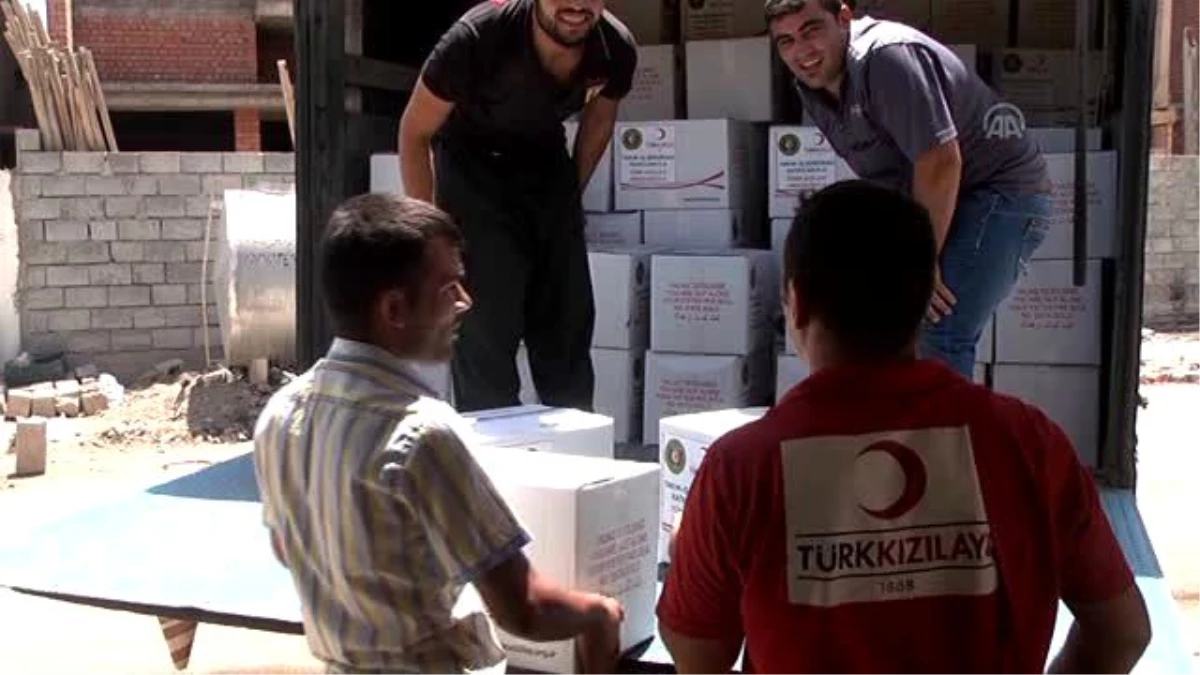 Türk Kızılayı\'ndan Irak\'ta Gıda Yardımı