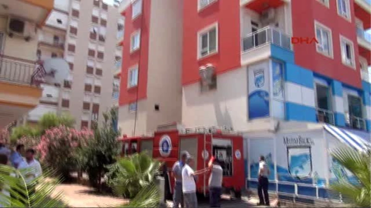 Antalya Apartmanda Korkutan Yangın