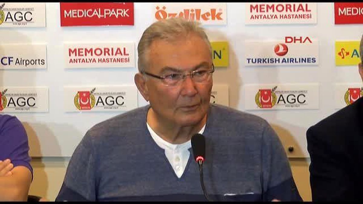 Antalya TBMM Geçici Başkanı, CHP Antalya Milletvekili Deniz Baykal Antalya\'da Konuştu-4
