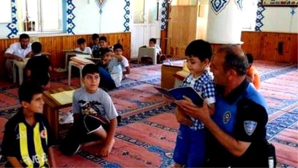 Aydın Polisi Camilerde Çocukları Eğitiyor