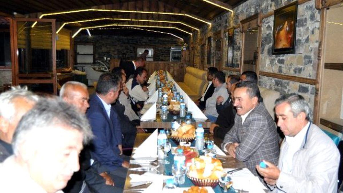 Başkan Tutal Muhtarlarla İftarda Buluştu