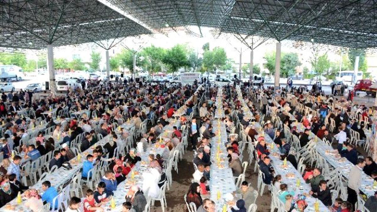 Başkan Yazgı 3 Bin Kişi ile İftar\'da Buluştu