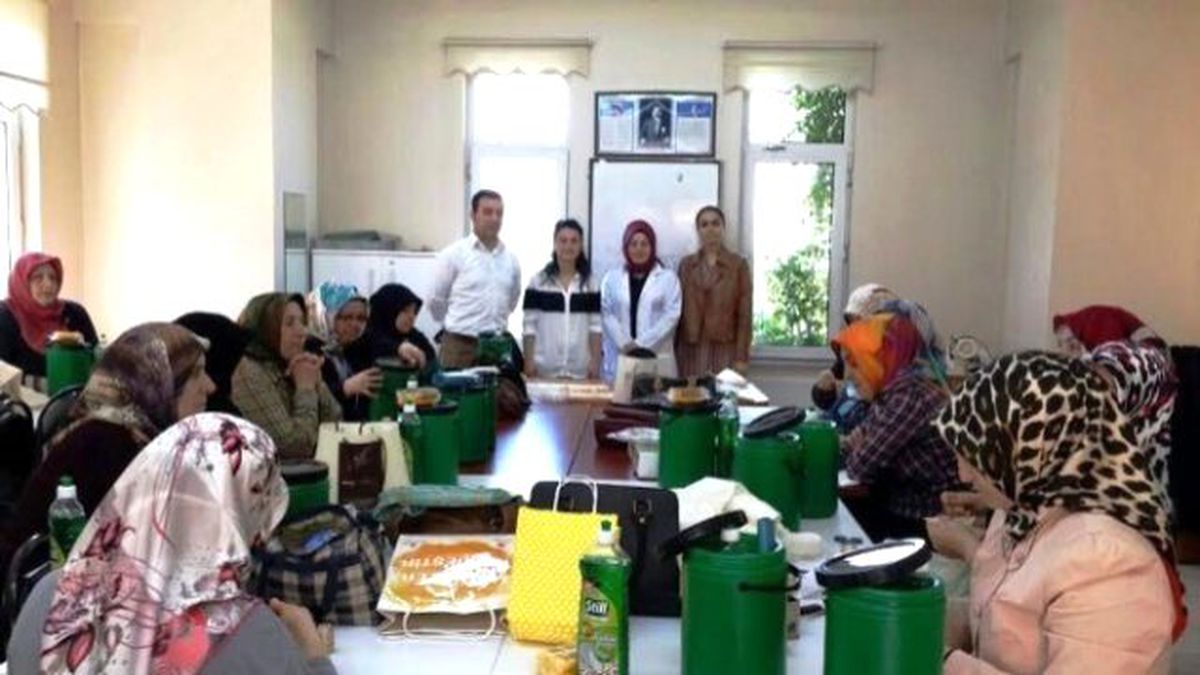 Beyoğlu\'nda Bir Ayda 15 Bin Litre Atık Yağ Toplandı