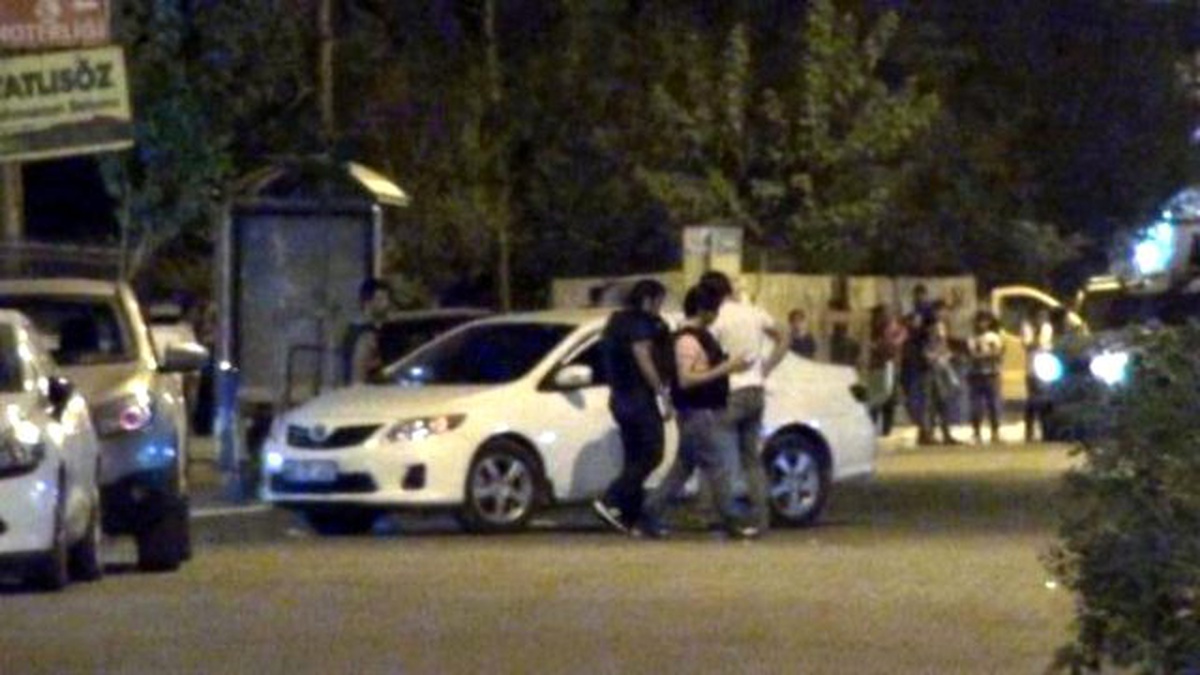 Cizre\'de Şüpheli Araç Polisi Alarma Geçirdi