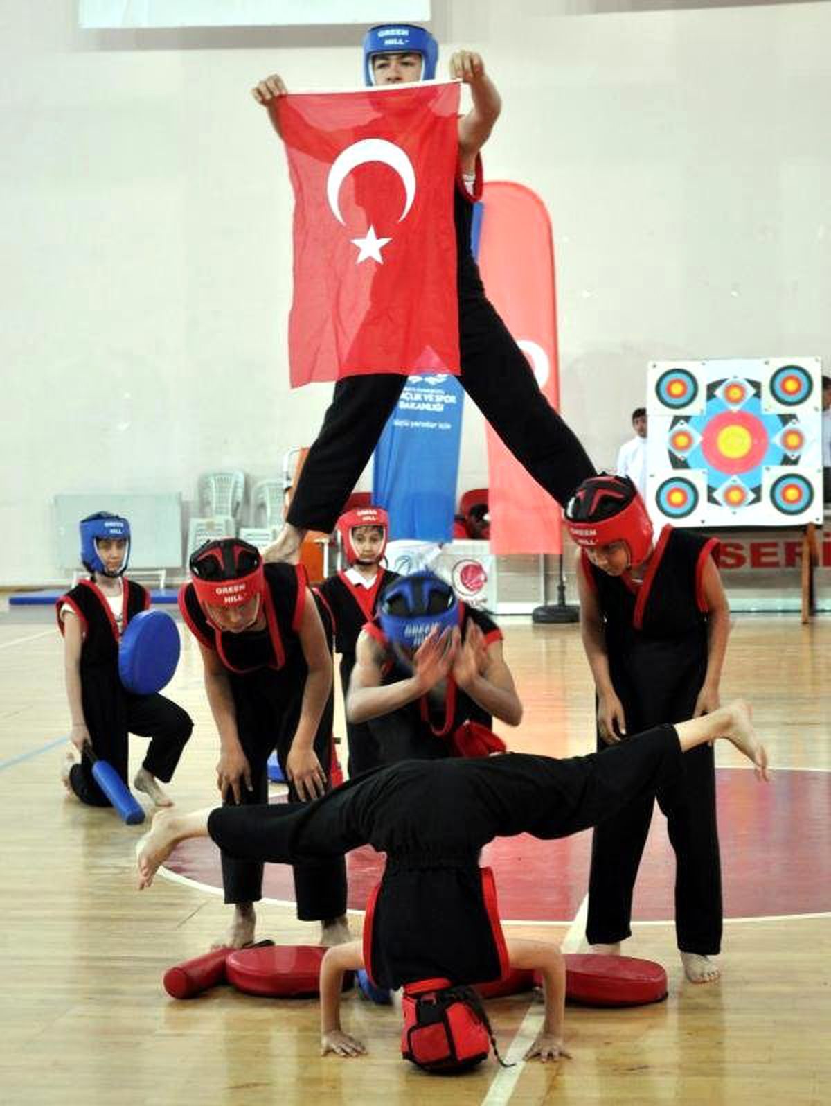 Engelli Gençlerden Ritim Şov
