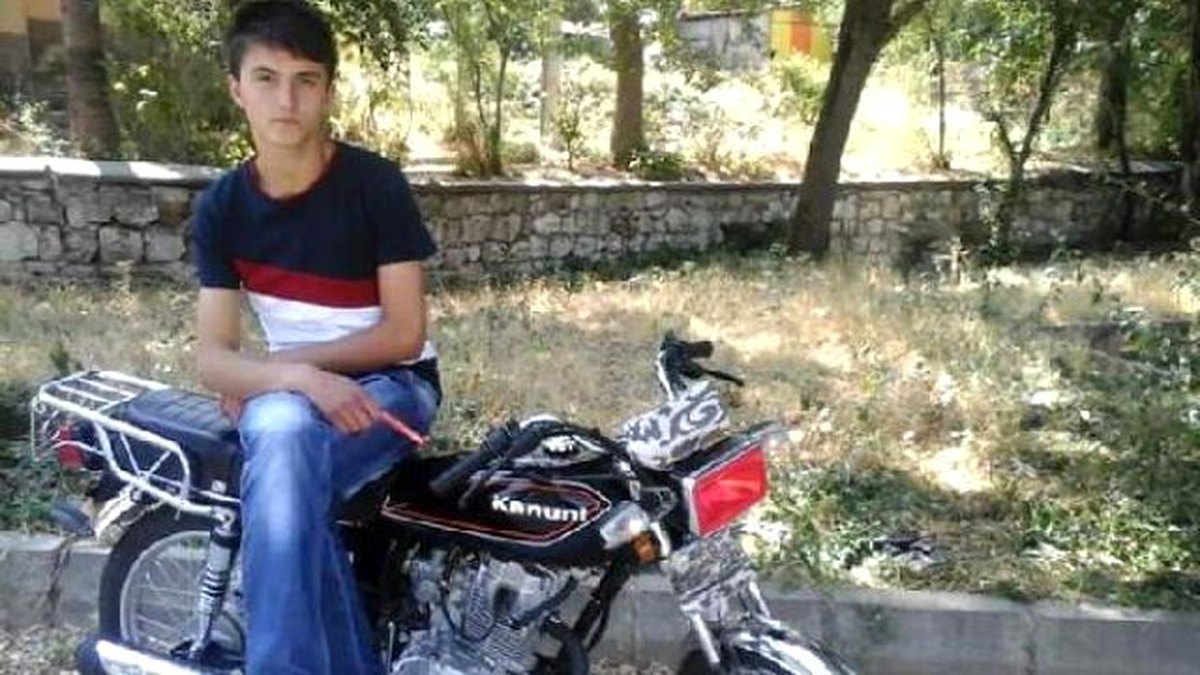 Fırın İşçisi Genç, Çalınan Motosikletini Arıyor
