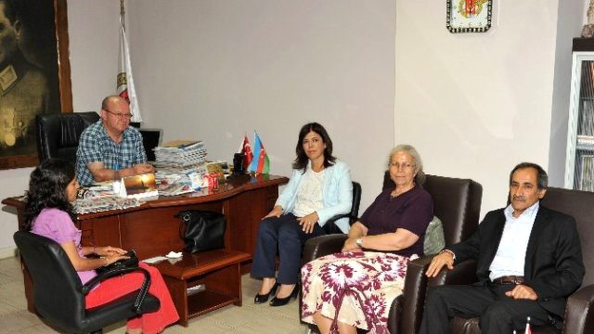 Hdp Milletvekili Beştaş, Çgc\'yi Ziyaret Etti