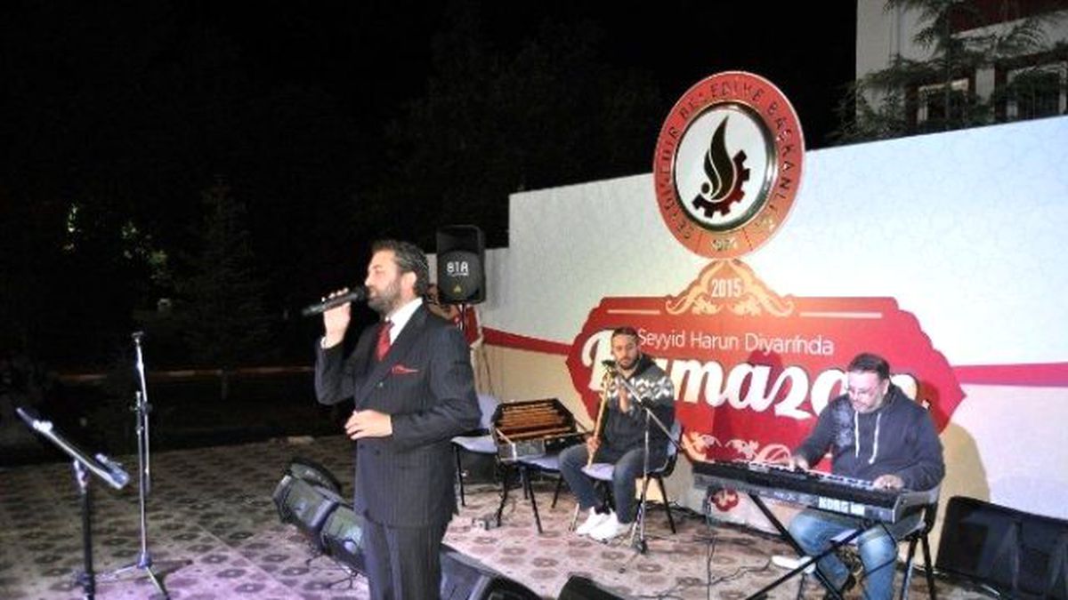 İlahi Sanatçısı Celaleddin Ada Sevenleri ile Buluştu