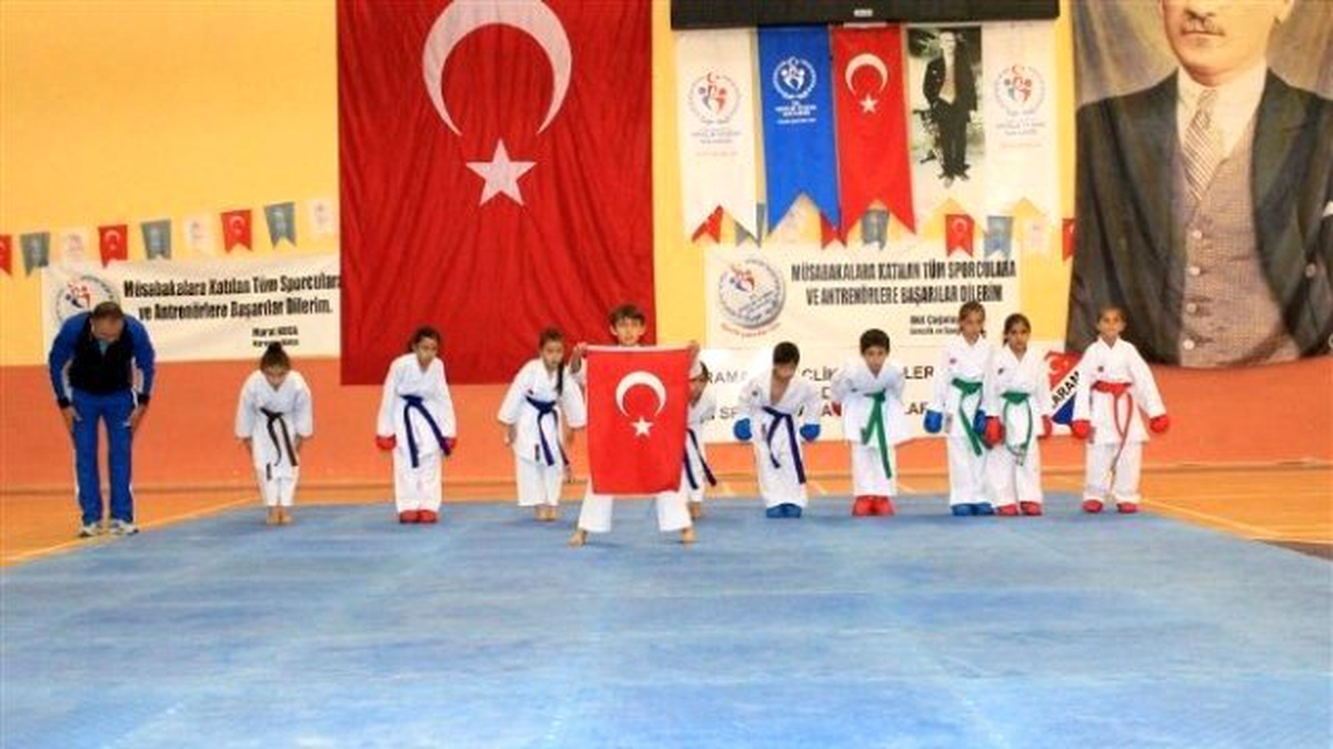 Karaman\'da Yaz Okulları Düzenlenen Törenle Açıldı