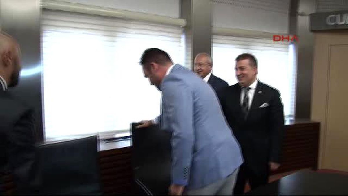 Kılıçdaroğlu, Güney ve Güneydoğu Genç İşadamları Federasyonu Heyetini Kabul Etti