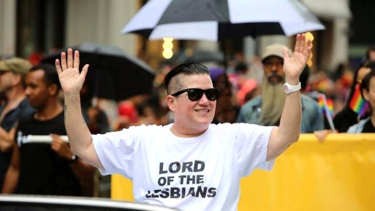 Lgbt Üyeleri New York\'ta Yürüdü