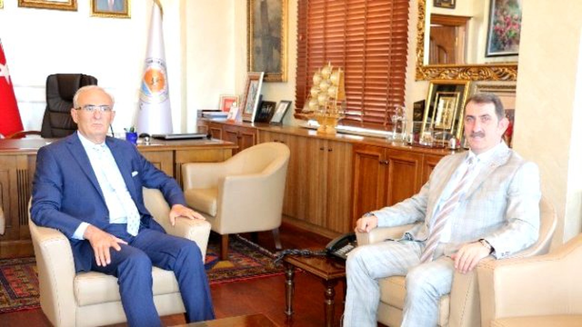 Milletvekili Köktaş\'tan Vali Şahin ve Başkan Yılmaz\'a Nezaket Ziyareti