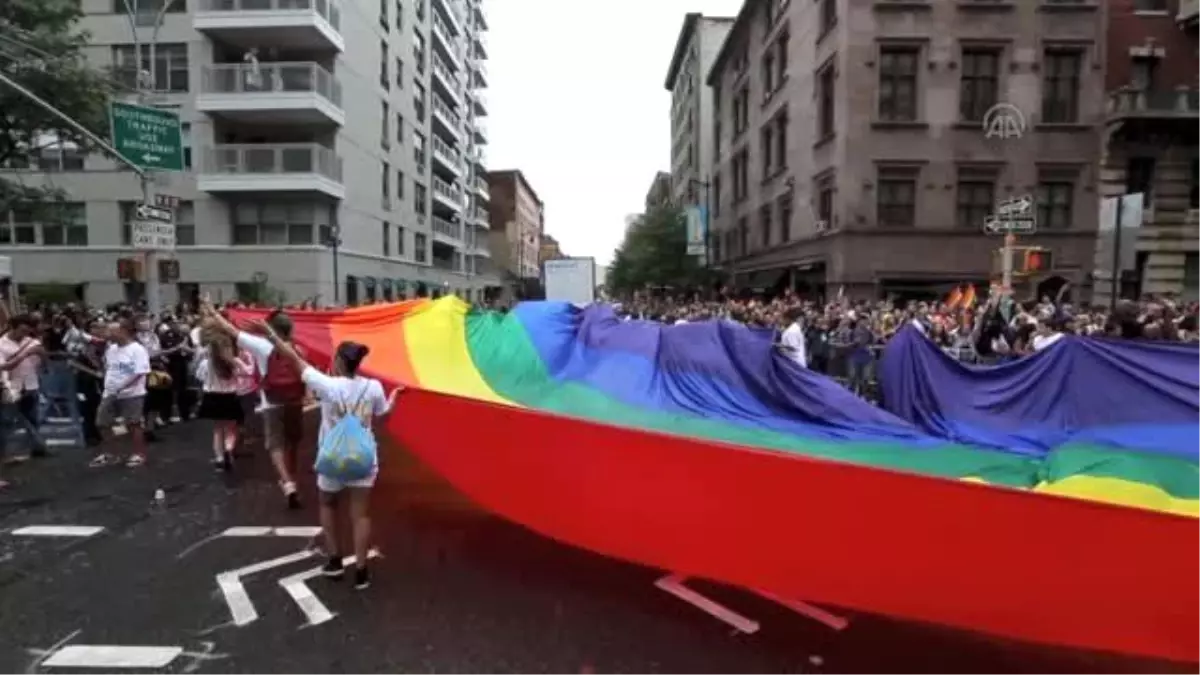 New York\'ta Lgbt Yürüyüşü