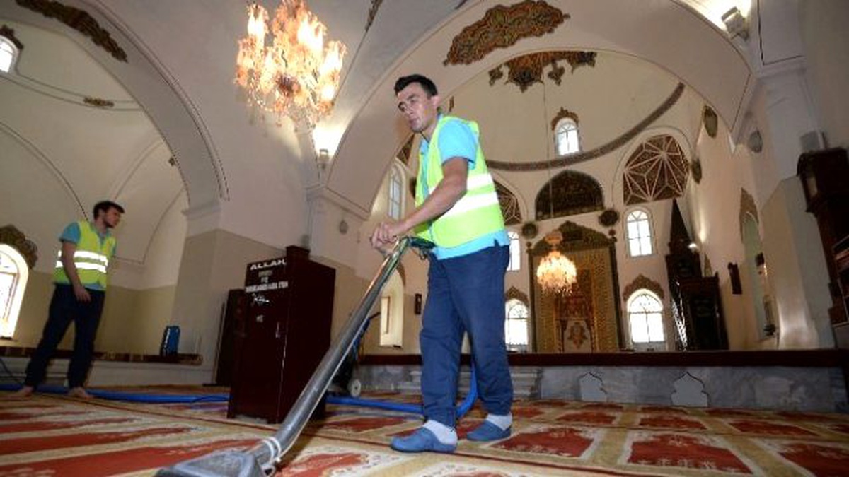 Osmangazi\'deki Camilerde Temizlik Seferberliği