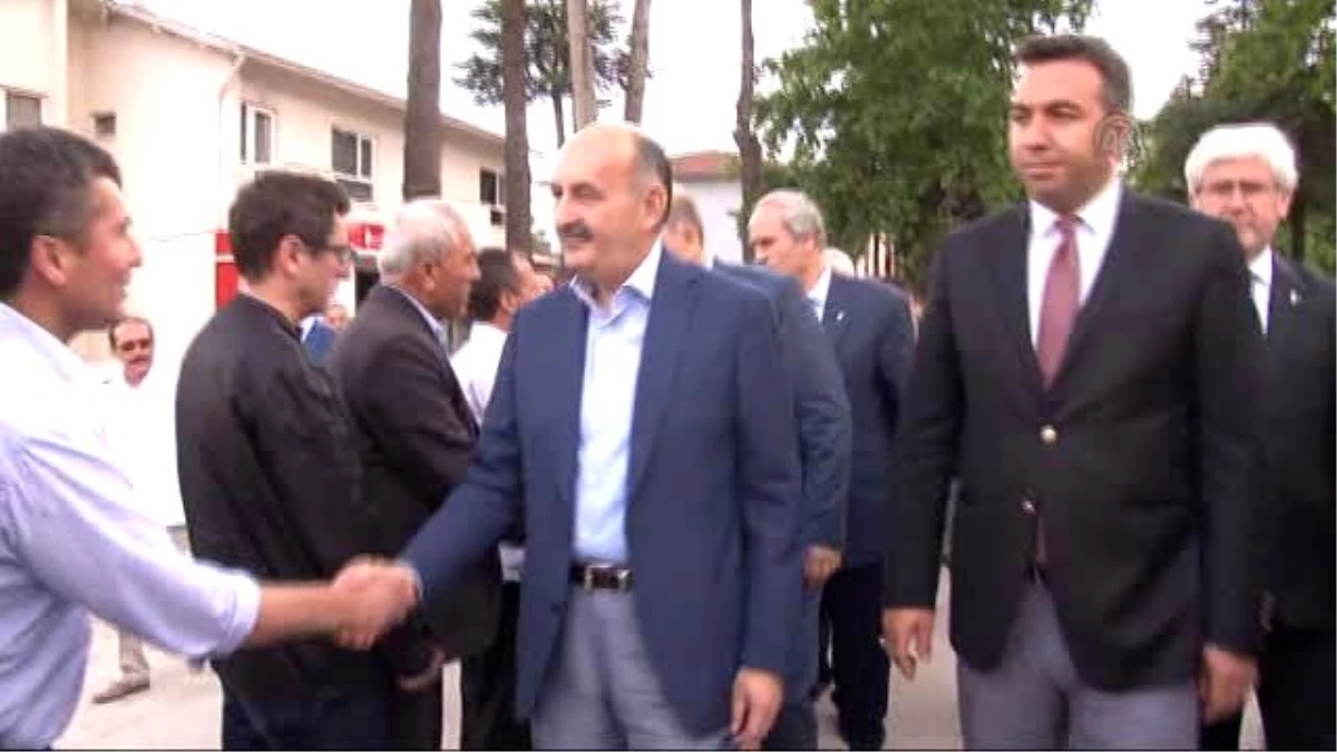 Sağlık Bakanı Müezzinoğlu Ziyaretlerde Bulundu