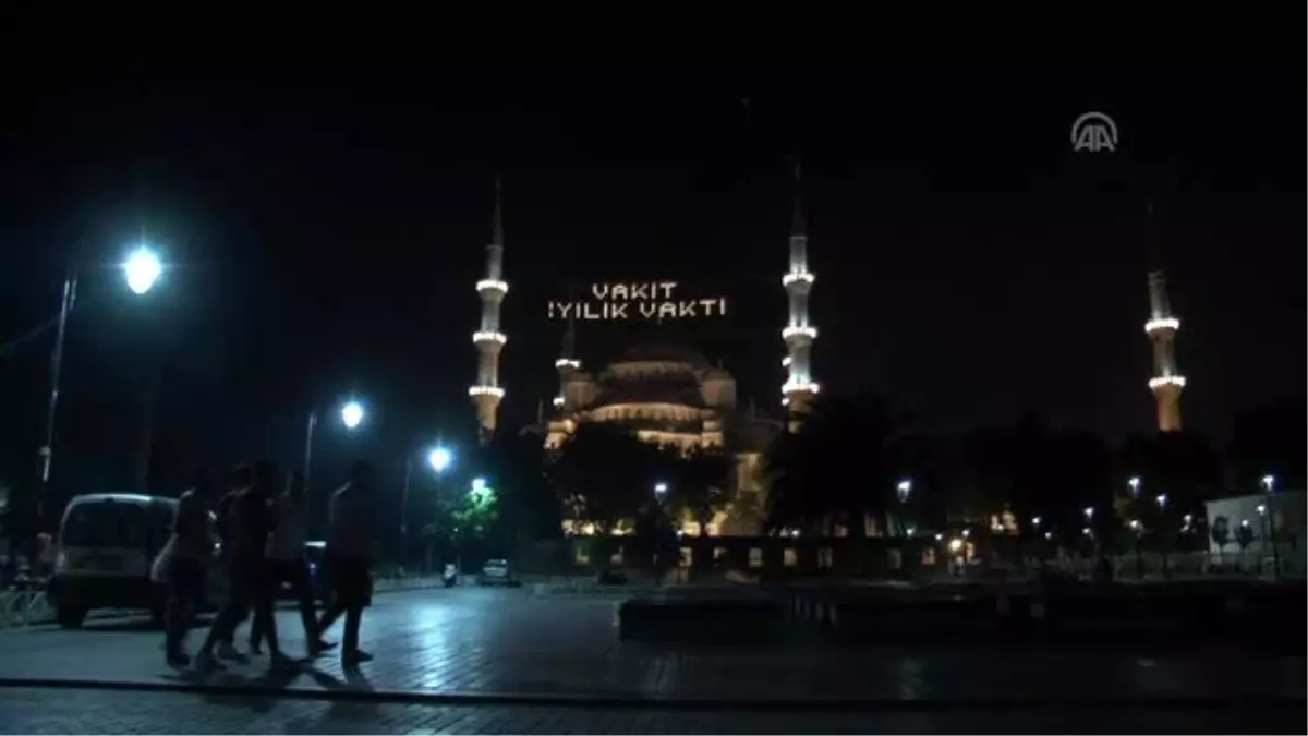 Sultanahmet\'te Sahura Yoğun İlgi