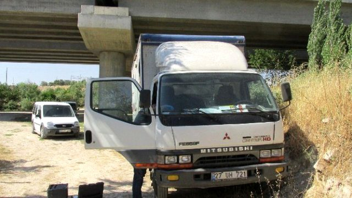 Suriye\'ye Götürülmek Üzere Çalınan Kamyon Bulundu