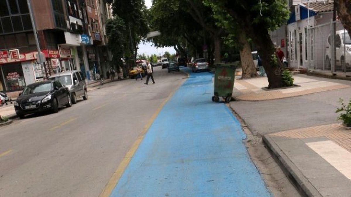Yalova Belediyesi Yolları Engel Olmaktan Çıkartıyor