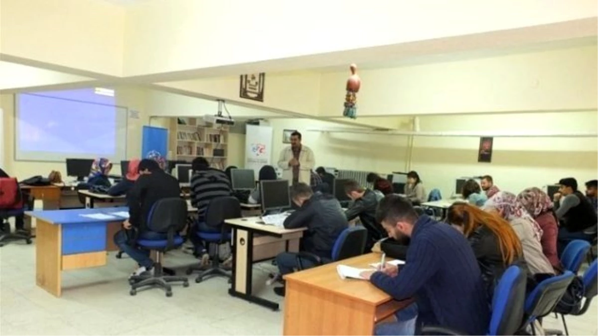 Yozgat Gençlik Merkezi "Uygulamalı Girişimcilik Eğitim Kursu" Düzenledi