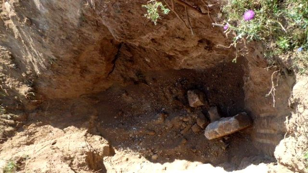 Yozgat Jandarma Kepçe ile Kaçak Kazı Yapan 5 Kişiyi Suçüstü Yakaladı